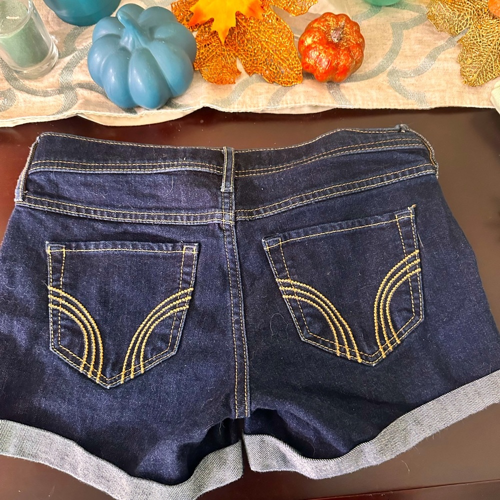 Hollister Midi-Short Longest Length 4” inseam